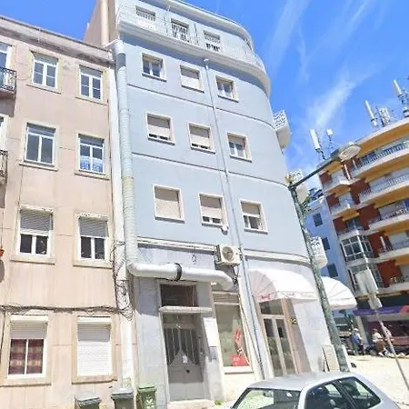 Daniela's 305 Lisbon